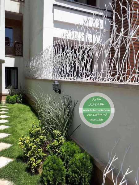 حفاظ شاخ گوزنی ، حفاظ روی دیوار (4)