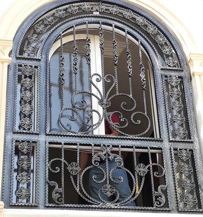 پنجره ، محافظ فلزی پنجره